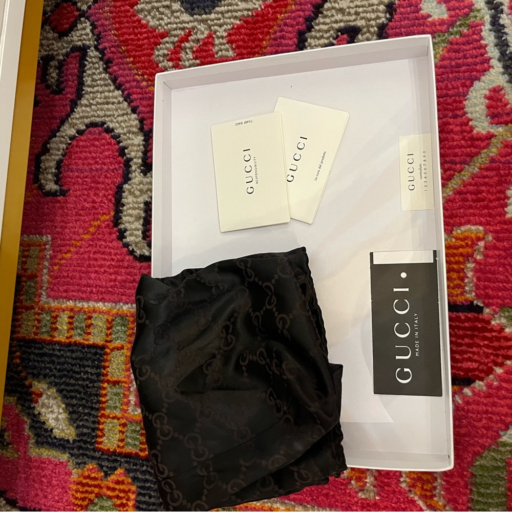 Authentic Gucci Purse - Picture 8 of 8